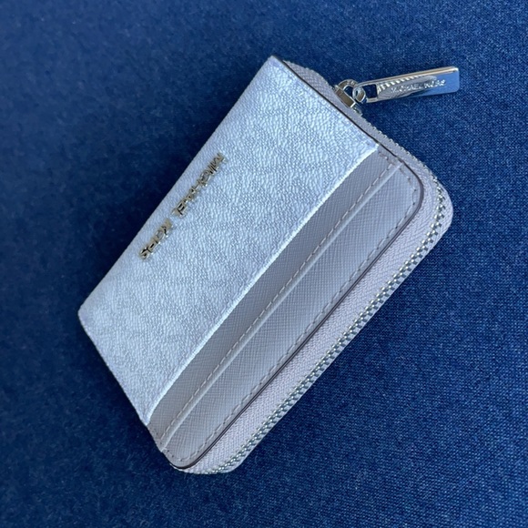 Michael Kors Medium Zip Around Card Case In Bright White - Picture 4 of 16